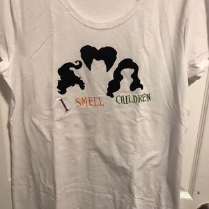 Woman’s white T-shirt’s